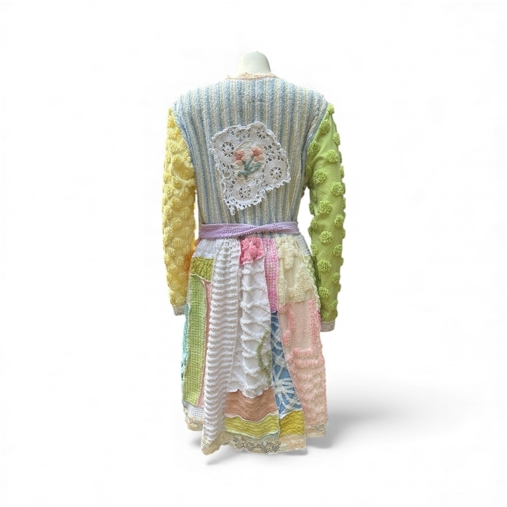 Colorful Textured Robe with Lace Trim - Picture 2 of 5